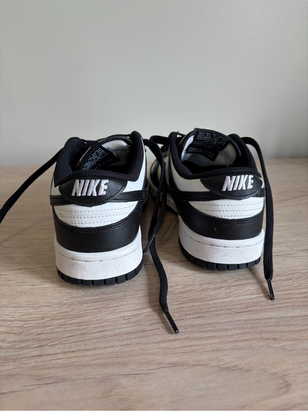 Women’s Nike Dunk Low 'Black White' – Size US 7.5 W - Picture 2 of 3
